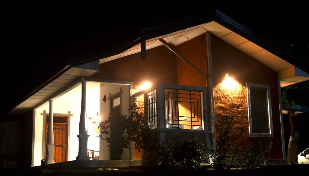 Pelican View Cottages Kataragama Exterior foto
